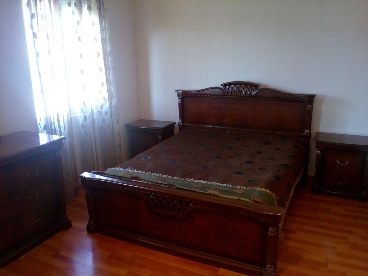 Mini Hotel On Guramishvili 22 Кобулеті Екстер'єр фото