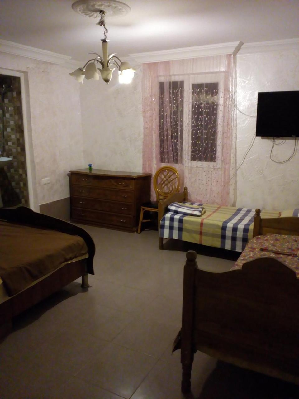 Mini Hotel On Guramishvili 22 Кобулеті Екстер'єр фото