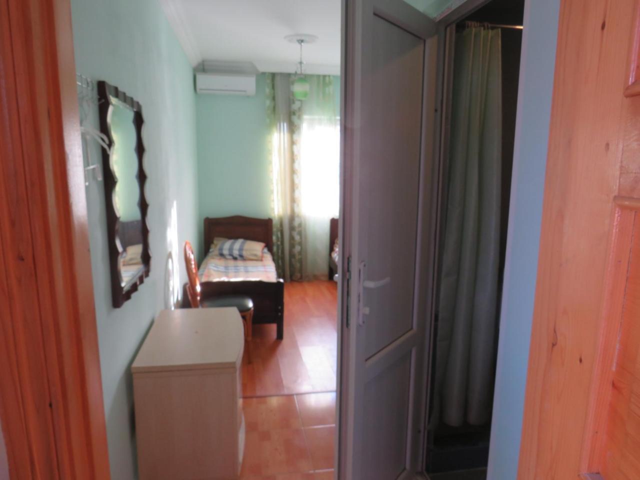 Mini Hotel On Guramishvili 22 Кобулеті Екстер'єр фото