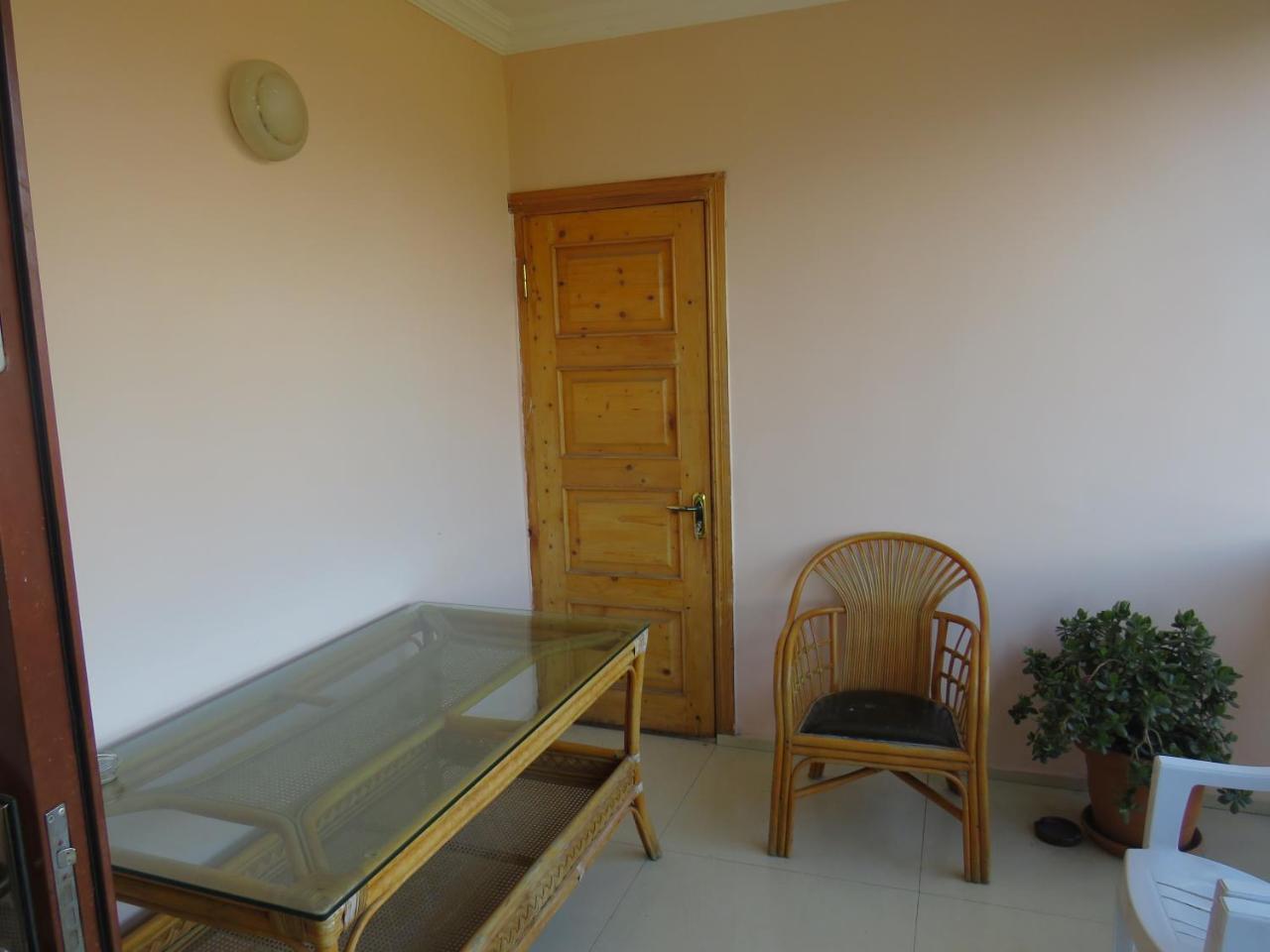 Mini Hotel On Guramishvili 22 Кобулеті Екстер'єр фото